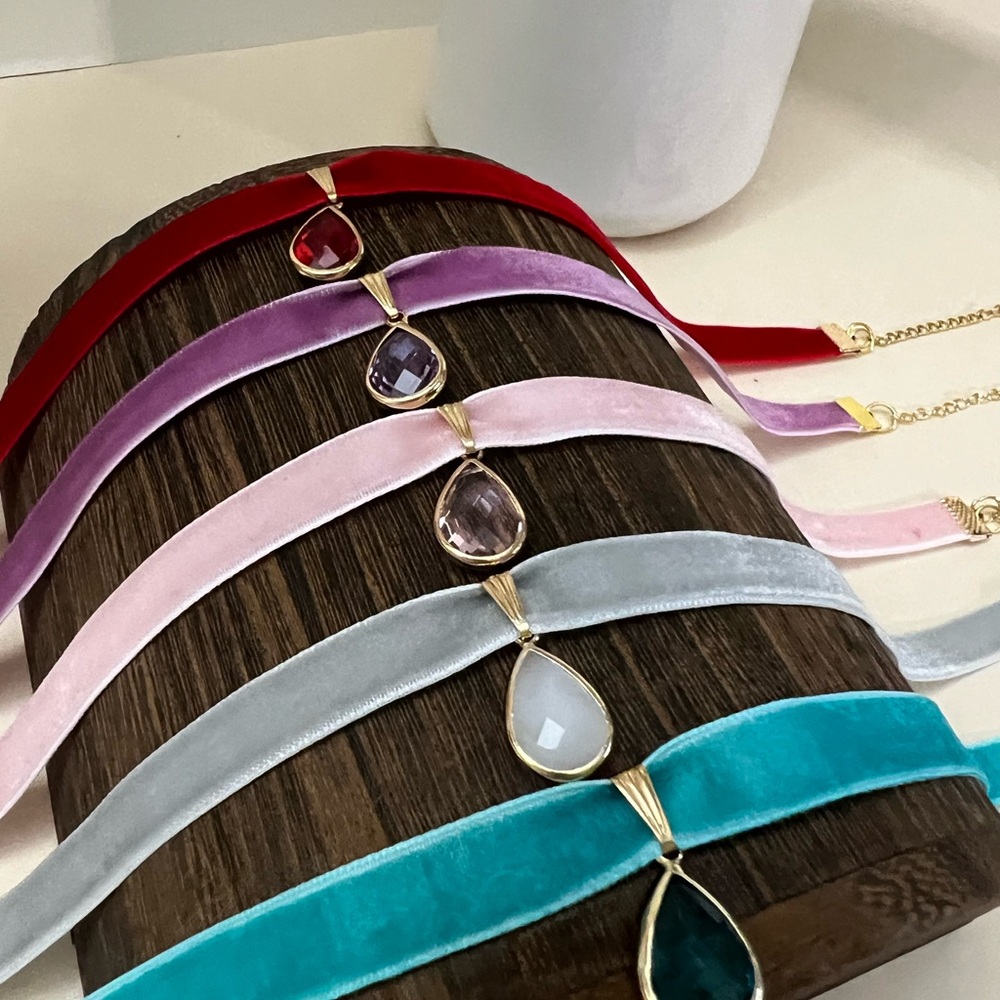 Glam Princess Pendant Choker: Handmade Elegant Velvet Choker